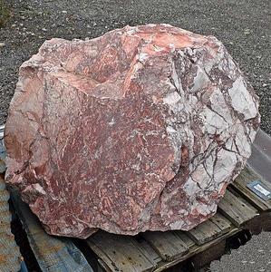 Ružový vápencový solitérny kameň - Solitérny kameň, hmotnosť 4530kg, výška 230 cm | T - TAKÁCS Veľkoobchod